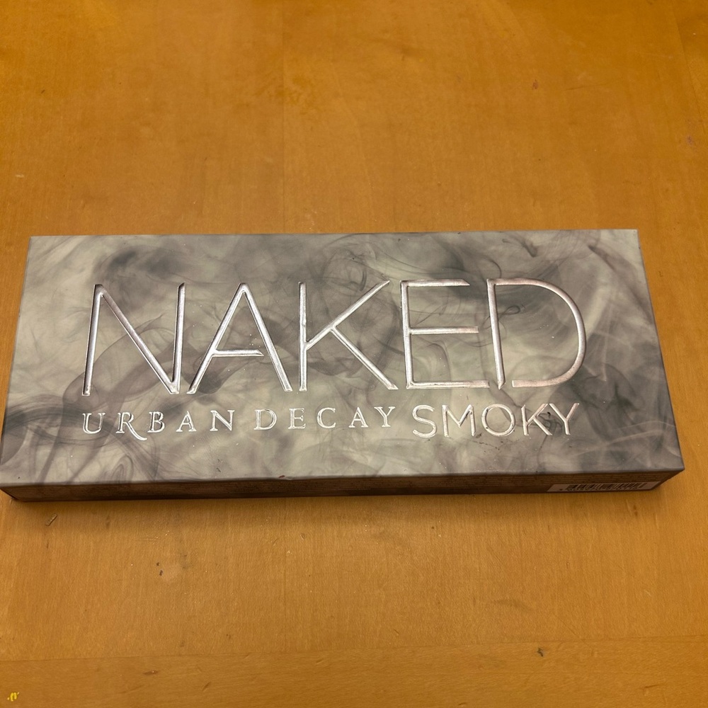 Urban Decay Smoky Palette in Gray and Silver